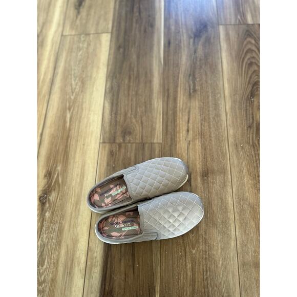 Skechers womens relaxed fit memory foam slip on shoes size 7.5 - Picture 3 of 4